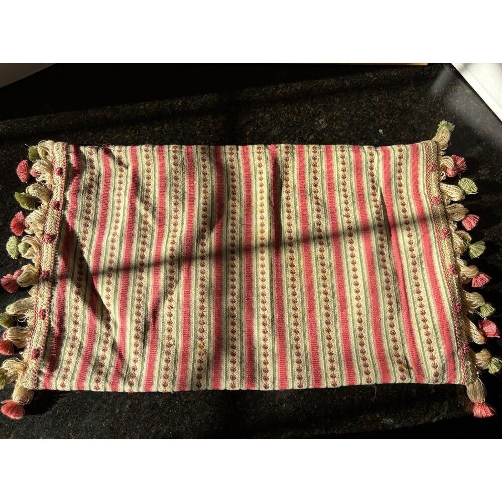 Pillow Cover with Zipper Opening and Braiding